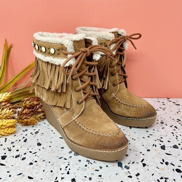 Sam Edelman Kemper Tan Faux Shearling Fringe Burnished Women’s Wedge Boots Sz 7 - Picture 1 of 10